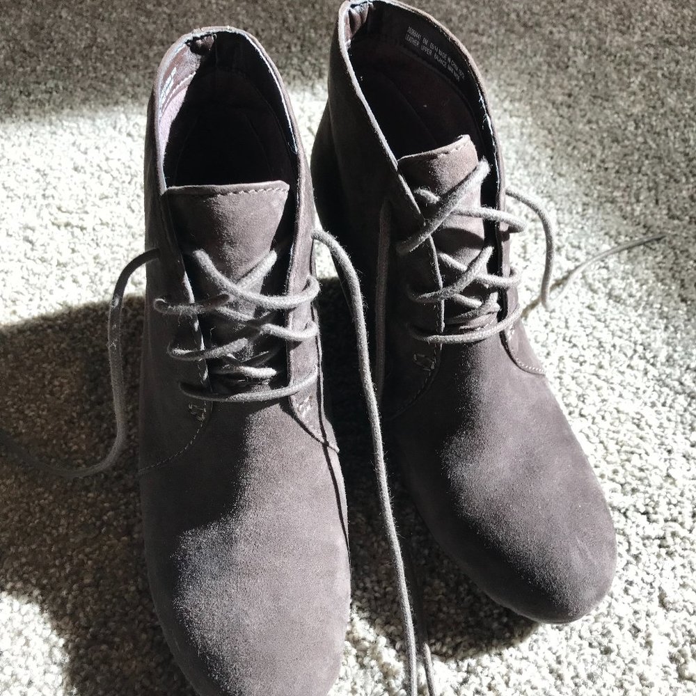 Clarks Suede Booties - brown size 6